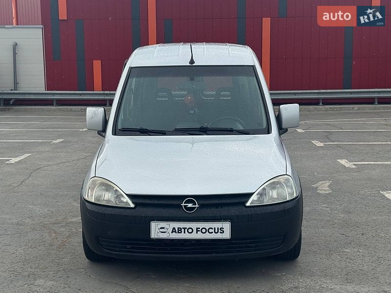 Грузопассажирский фургон Opel Combo 2009 в Киеве
