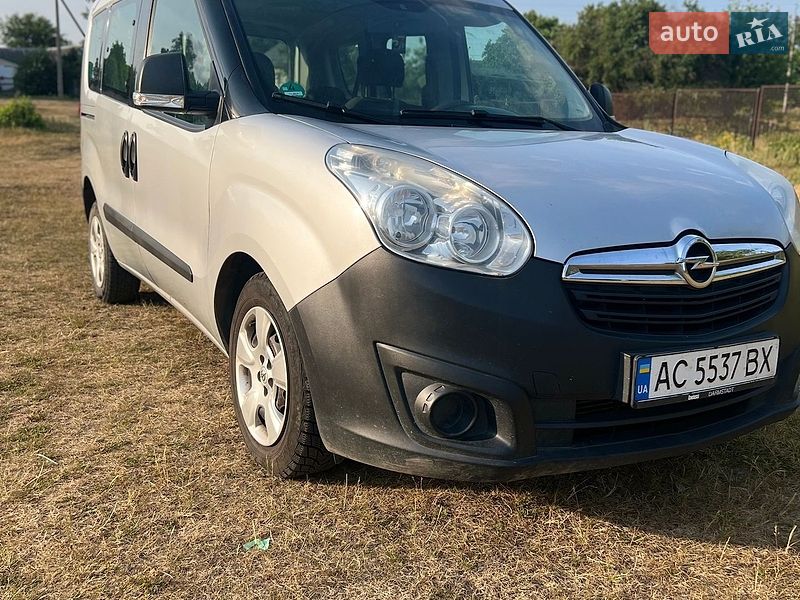 Минивэн Opel Combo 2013 в Берестечку