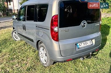Мінівен Opel Combo 2012 в Надвірній