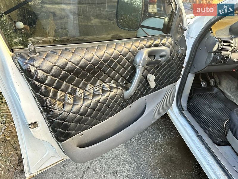 Вантажний фургон Opel Combo 1996 в Тульчині