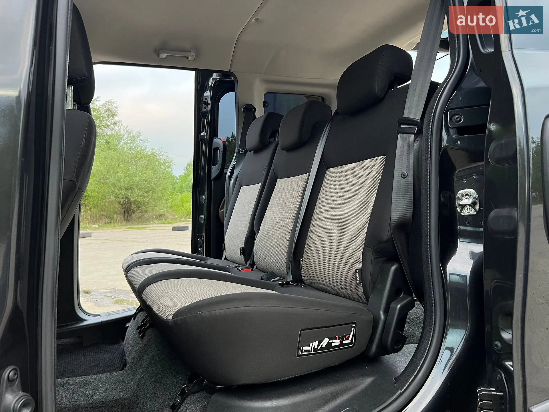 2012 Opel Combo - мініатюра 68