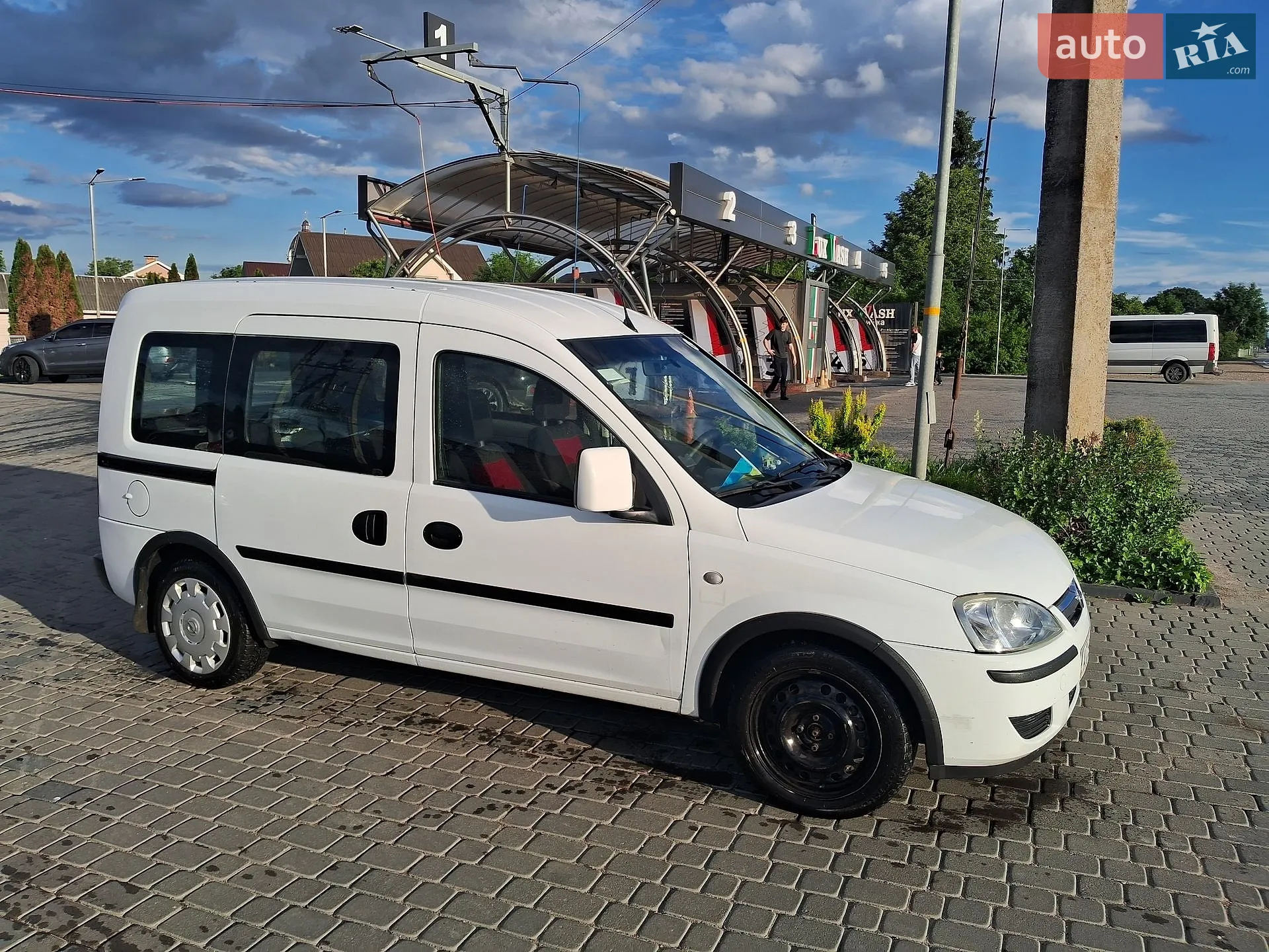 2010 Opel Combo - мініатюра 2