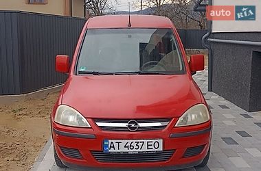 Мінівен Opel Combo 2007 в Косові