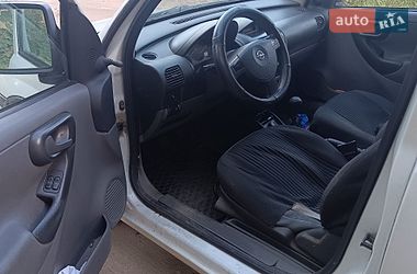 Вантажний фургон Opel Combo 2004 в Чернігові