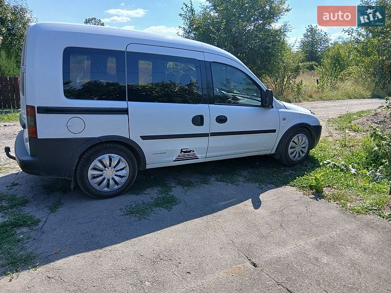 Минивэн Opel Combo 2007 в Калуше