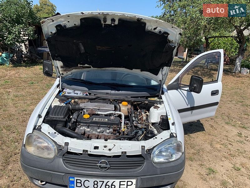Мінівен Opel Combo 2000 в Новояворівську