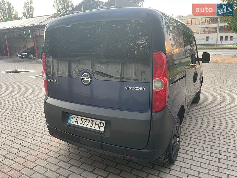 Грузовой фургон Opel Combo 2015 в Белой Церкви