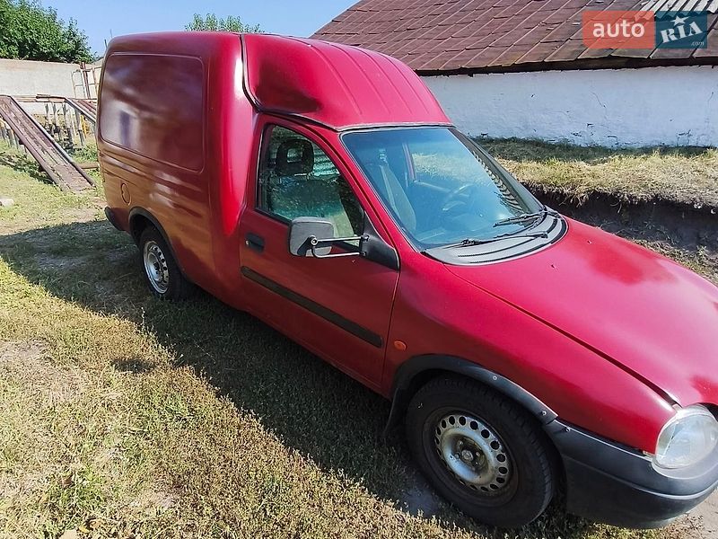 Інші вантажівки Opel Combo 2001 в Краснокутську