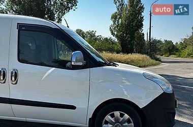 Вантажний фургон Opel Combo 2016 в Кам'янському