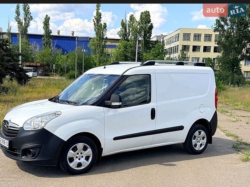 Інші вантажівки Opel Combo 2012 в Дніпрі