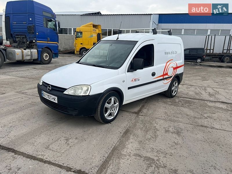 Вантажний фургон Opel Combo 2010 в Шепетівці фото Вантажний фургон Opel Combo 2010 в Шепетівці