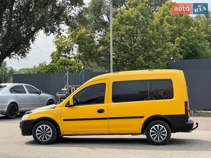 Мінівен Opel Combo 2008 в Дніпрі