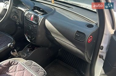 Мінівен Opel Combo 2006 в Луцьку
