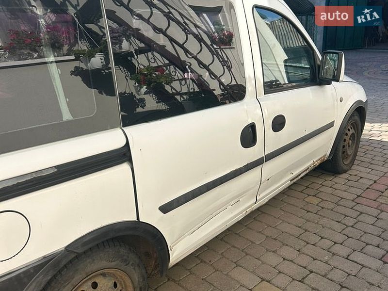 Мінівен Opel Combo 2006 в Луцьку