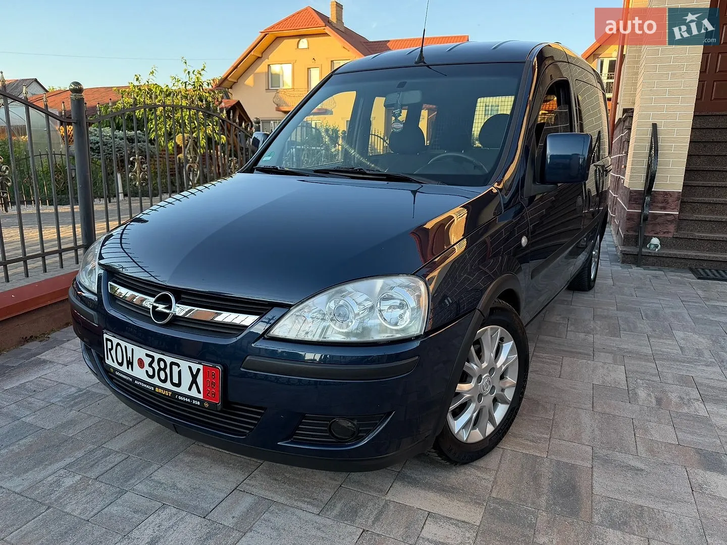 2010 Opel Combo - мініатюра 4