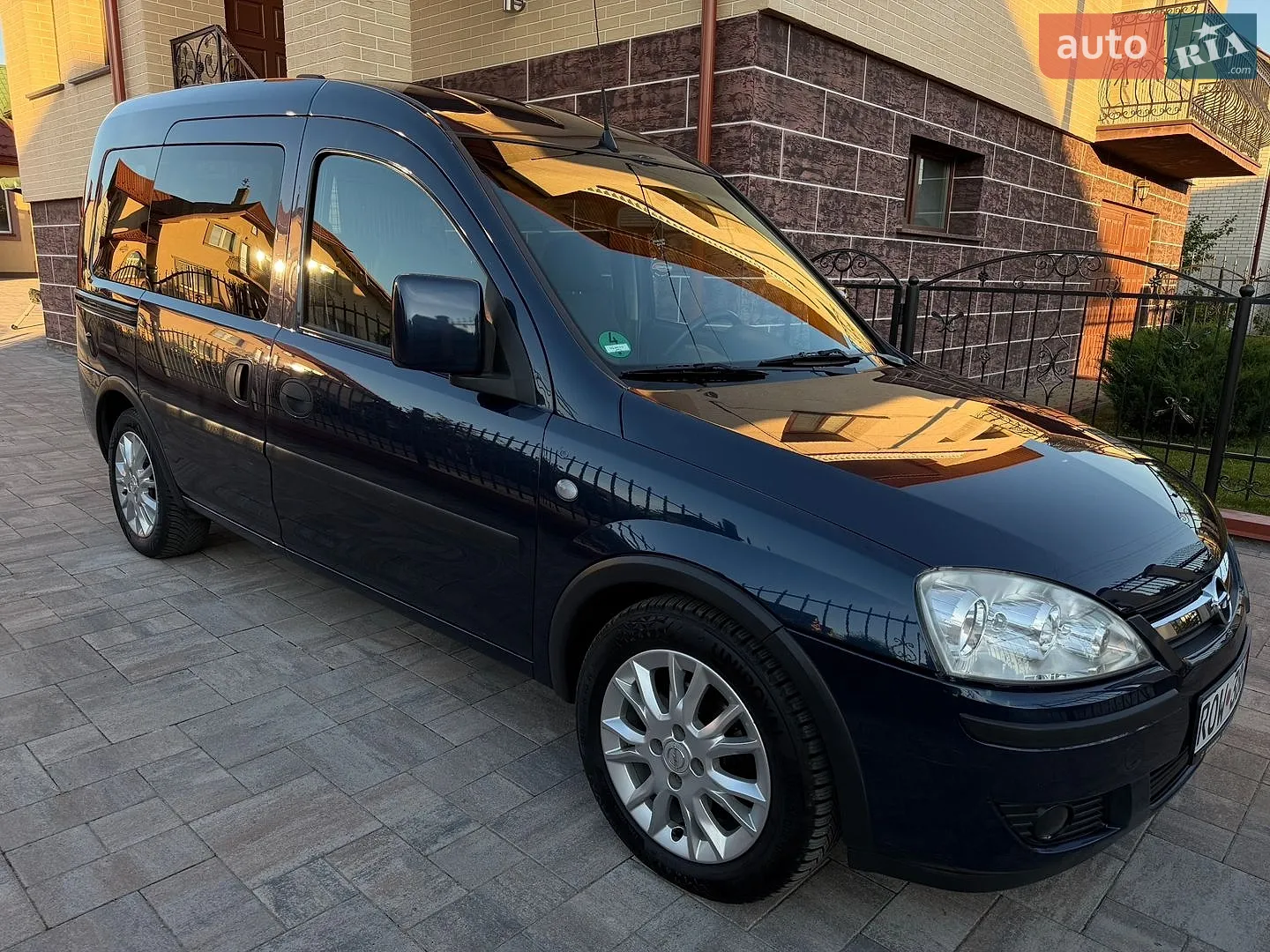 2010 Opel Combo - мініатюра 10