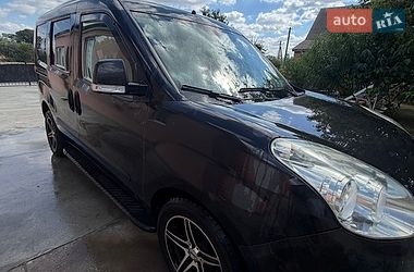Мінівен Opel Combo 2012 в Умані