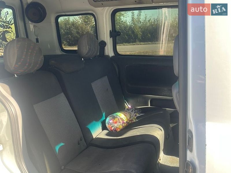 Минивэн Opel Combo 2003 в Черновцах