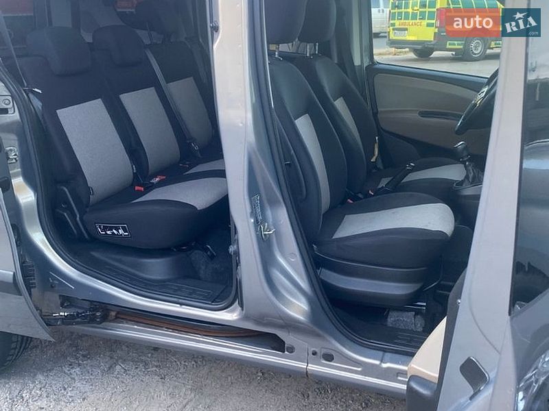 Мінівен Opel Combo 2012 в Києві