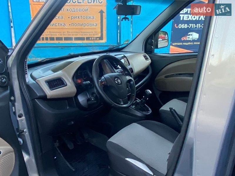 Мінівен Opel Combo 2012 в Києві