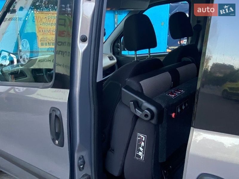 Мінівен Opel Combo 2012 в Києві