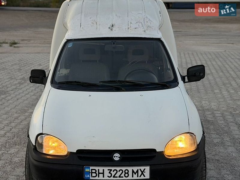 Грузовой фургон Opel Combo 1995 в Одессе