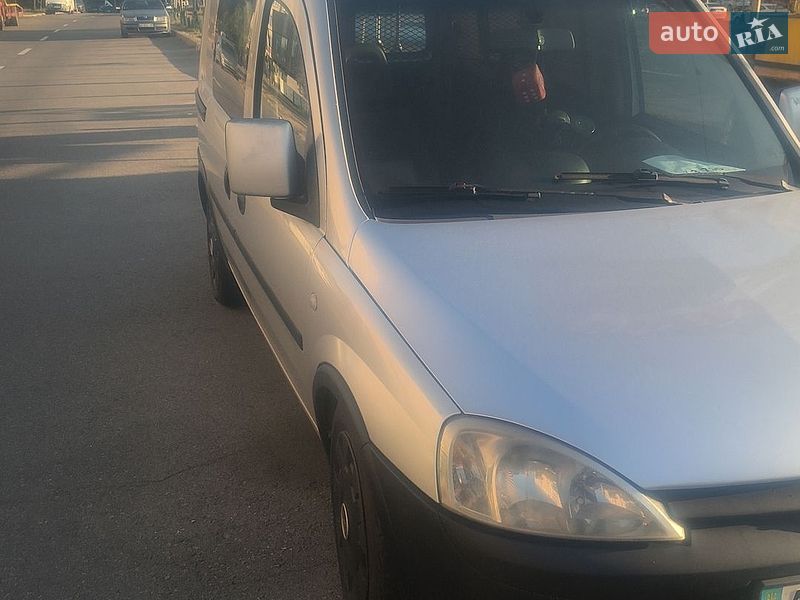 Минивэн Opel Combo 2010 в Киеве