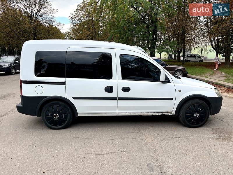 Мінівен Opel Combo 2005 в Рівному
