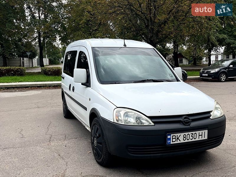 Мінівен Opel Combo 2005 в Рівному