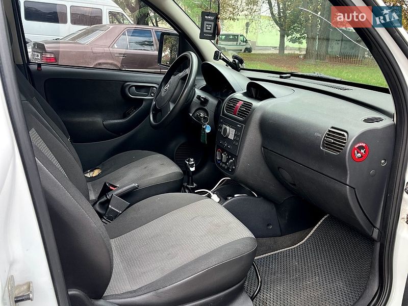 Мінівен Opel Combo 2005 в Рівному