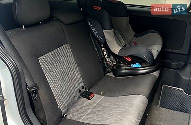 Мінівен Opel Combo 2005 в Рівному