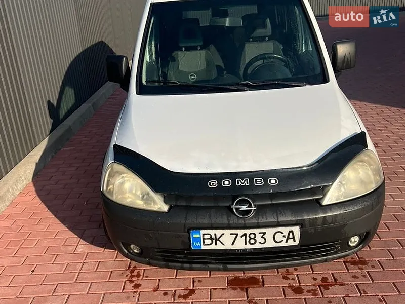 Opel Combo 2011
