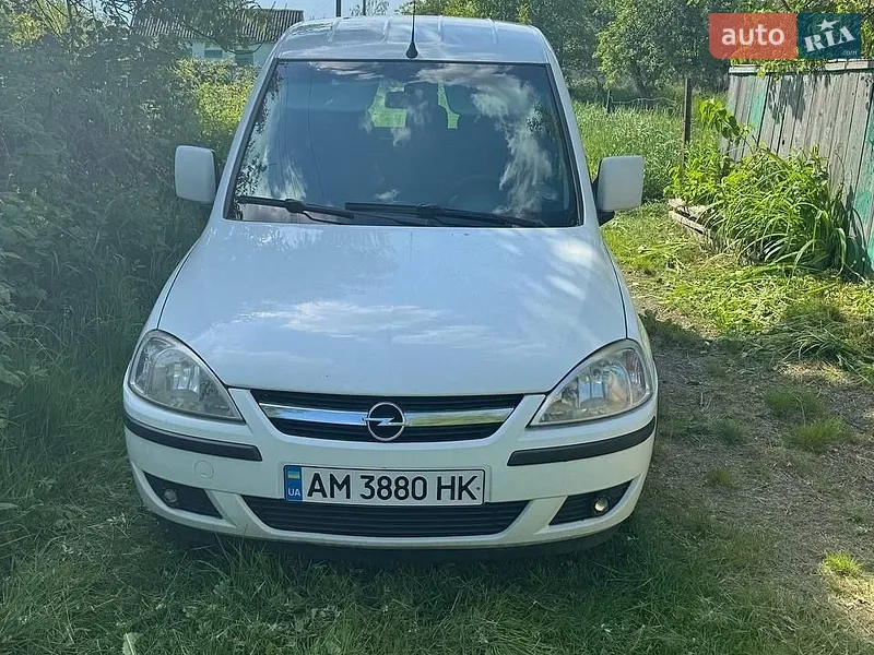 Opel Combo 2010