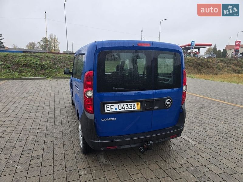 Минивэн Opel Combo 2015 в Стрые