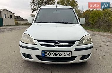 Мінівен Opel Combo 2006 в Теофіполі