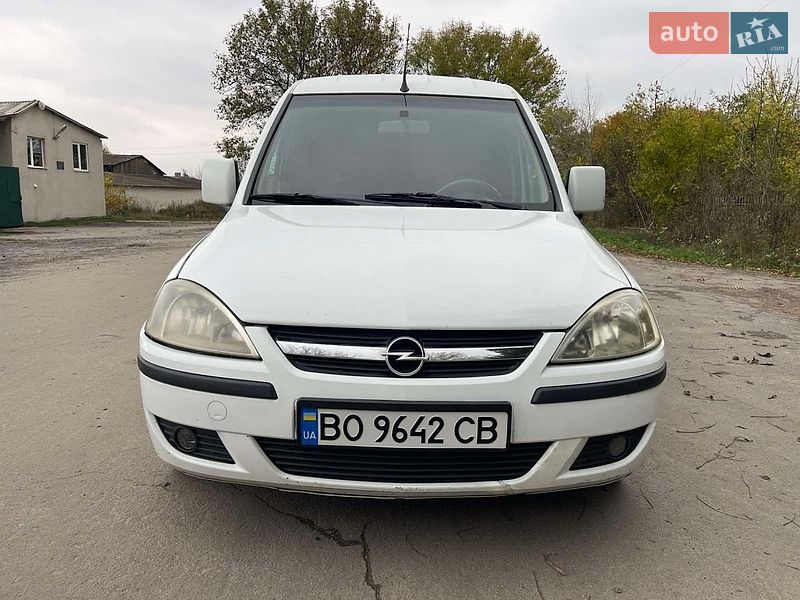 Мінівен Opel Combo 2006 в Теофіполі