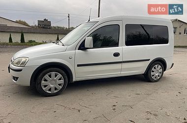 Мінівен Opel Combo 2006 в Теофіполі