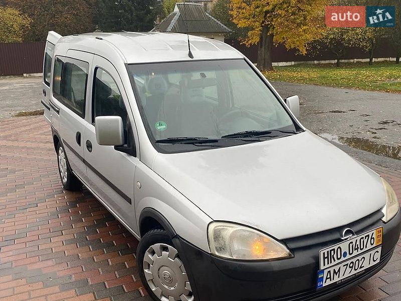 Мінівен Opel Combo 2005 в Звягелі фото 4 Мінівен Opel Combo 2005 в Звягелі