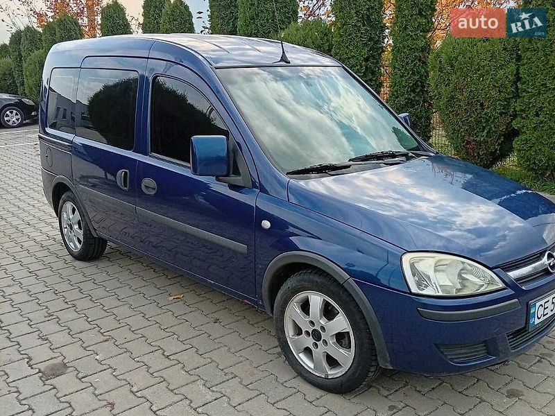 Минивэн Opel Combo 2009 в Черновцах