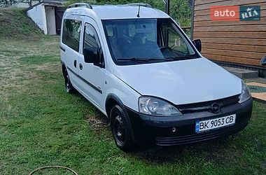 Мінівен Opel Combo 2002 в Сарнах