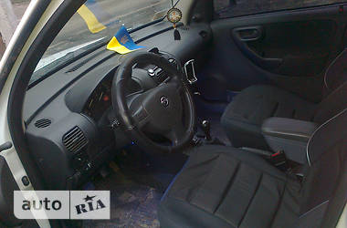 Грузопассажирский фургон Opel Combo 2006 в 