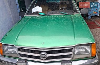 Седан Opel Commodore 1979 в Николаеве