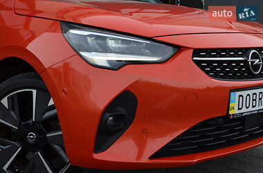 Хэтчбек Opel Corsa-e 2020 в 
