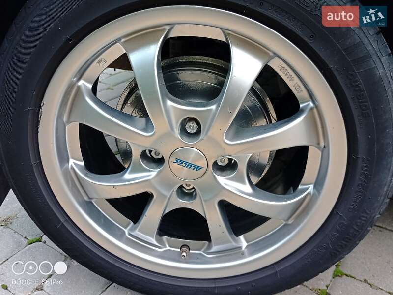 Хетчбек Opel Corsa-e 2016 в Снятині