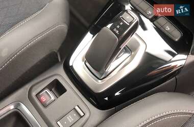 Хэтчбек Opel Corsa-e 2022 в 