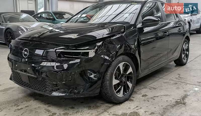 Хэтчбек Opel Corsa-e 2023 в 