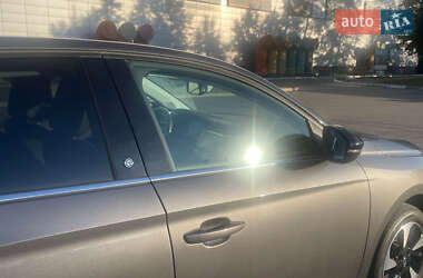 Хэтчбек Opel Corsa-e 2020 в 