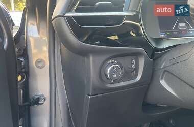 Хэтчбек Opel Corsa-e 2020 в 