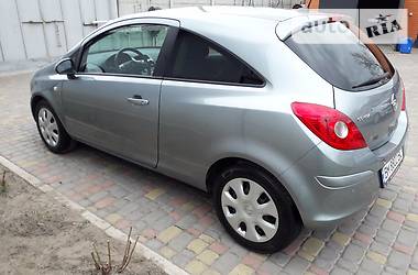 Хэтчбек Opel Corsa 2012 в Сумах