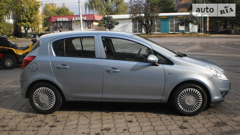 Хетчбек Opel Corsa 2009 в Слов'янську